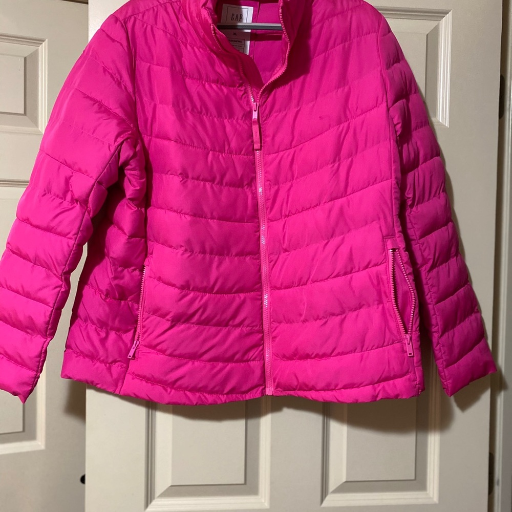 Gap puffer jacket